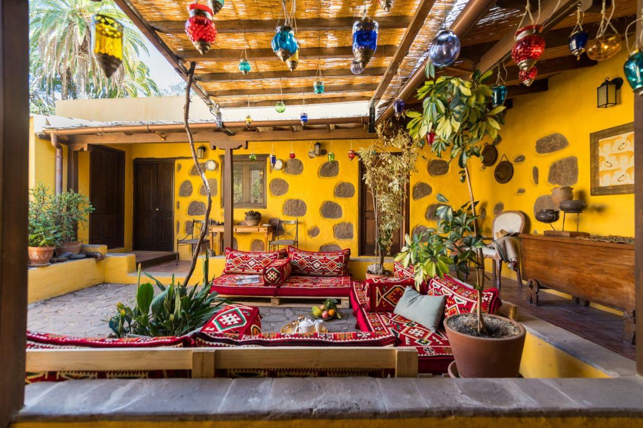 Country house Bohemian Hideaway - 2 Unique With Shared Pool